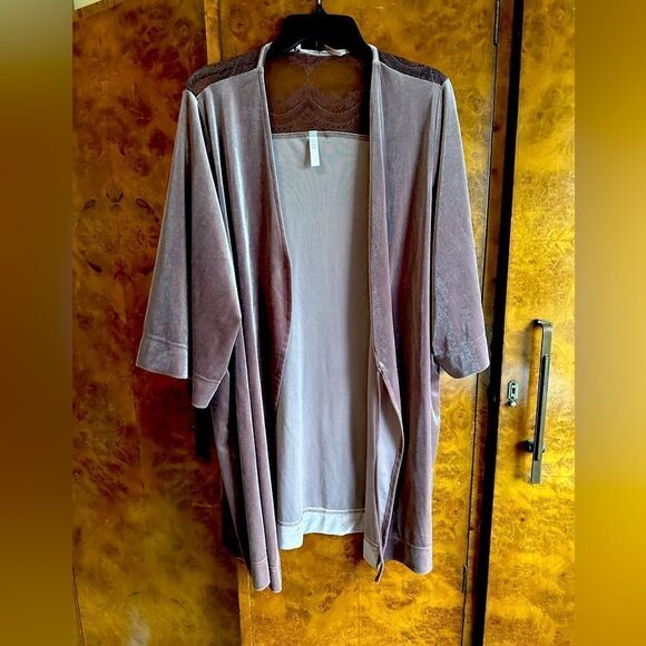 M\L Velvet and lace mauve shimmer lavender robe NWOT - Picture 1 of 11